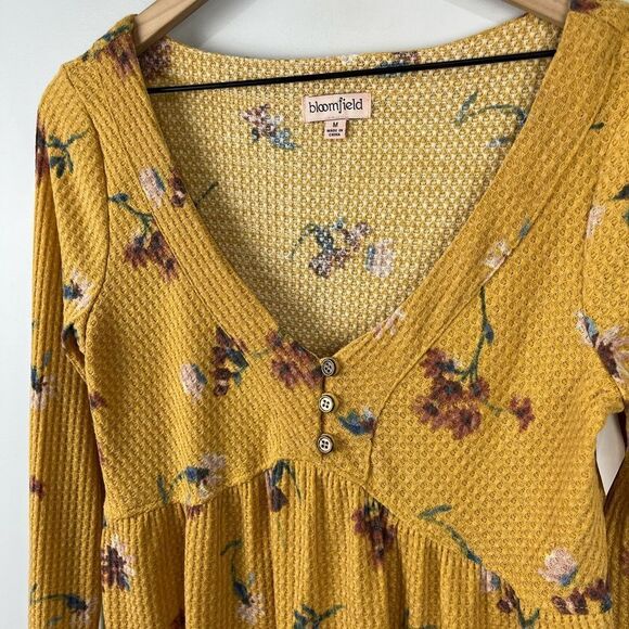 Bloomfield Mustard Yellow Floral Waffle Knit V Neck Top M NWT - Picture 2 of 6